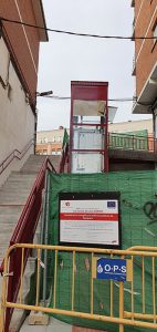 El PP de Azuqueca pregunta por qué no funciona el ascensor de la calle Nardo, que lleva en obras casi un año