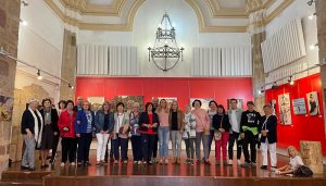 Inaugurada en San Roque la exposición 'Lo que pintan las mujeres'