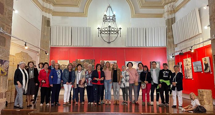 Inaugurada en San Roque la exposición 'Lo que pintan las mujeres'