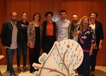 La Asociación de Cáncer de Iniesta dona 4.000 euros al CIMA de Navarra