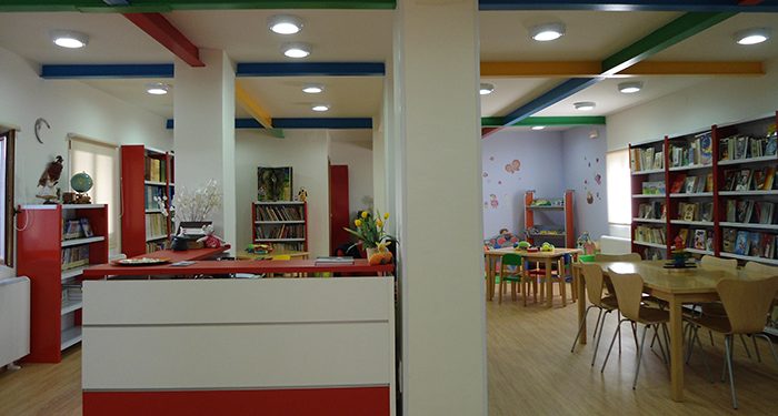 La Biblioteca Municipal de Brihuega rinde homenaje al periodista y escritor Manu Leguineche 1 La Biblioteca Municipal de Brihuega rinde homenaje al periodista y escritor Manu Leguineche