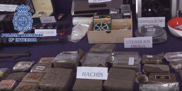 La droga se almaneceba en un pueblo de Cuenca La Policía Nacional detiene a 21 personas que distribuían grandes cantidades de cocaína y otras drogas a través de vehículos caleteados