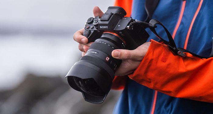 La nueva cámara ALPHA 7R V de Sony cuenta con tecnología de enfoque automático de última generación, utilizando una avanzada unidad de proceso IA 1 La nueva cámara ALPHA 7R V de Sony cuenta con tecnología de enfoque automático de última generación, utilizando una avanzada unidad de proceso IA