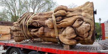 La talla en madera ‘Confinamiento de la reina Juana en Tordesillas’, ya está en Sigüenza