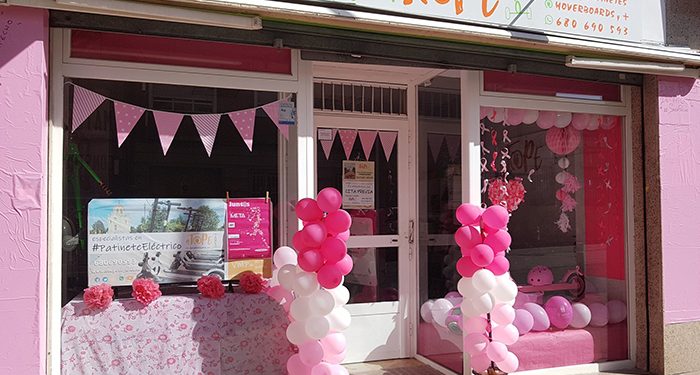 Los escaparates de Guadalajara se tiñen de rosa con motivo del Día Internacional de la lucha contra el cáncer de mama 1 Los escaparates de Guadalajara se tiñen de rosa con motivo del Día Internacional de la lucha contra el cáncer de mama