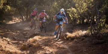 María Carmen Martínez y Pedro Guillén se imponen en la exigente subida a la Sierra Jarameña de Villamayor de Santiago