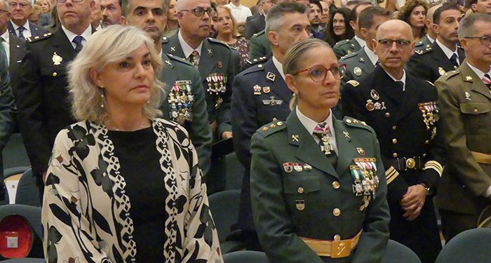 Mercedes Gómez subraya “el compromiso de la Guardia Civil para garantizar la seguridad de los vecinos y vecinas de la provincia de Guadalajara” 1 Mercedes Gómez subraya “el compromiso de la Guardia Civil para garantizar la seguridad de los vecinos y vecinas de la provincia de Guadalajara”