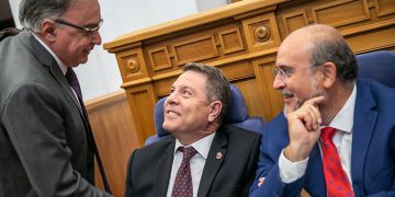 Page compromete 2.000 plazas más de profesionales sanitarios, la bajada de las ratios educativas y el apoyo a la empleabilidad juvenil