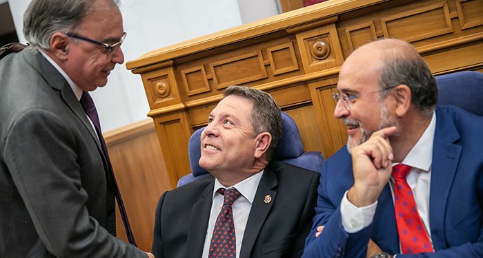 Page compromete 2.000 plazas más de profesionales sanitarios, la bajada de las ratios educativas y el apoyo a la empleabilidad juvenil