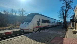 Pueblos con el Tren califica de “nuevo insulto a los conquenses” que las administraciones anuncien un grupo de trabajo después de cerrar el ferrocarril