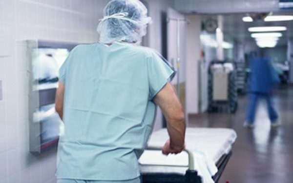 UGT propondrá en la reunión del Ámbito de Negociación del Ministerio de Sanidad que los celadores sean considerados personal sanitario 1 UGT propondrá en la reunión del Ámbito de Negociación del Ministerio de Sanidad que los celadores sean considerados personal sanitario