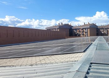 Ya están en funcionamiento las placas solares del complejo Luis Ocaña y del polideportivo San Fernando que generarán un ahorro energético de entre el 25 y el 60%