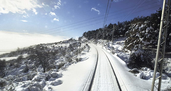 Adif activa el plan preventivo de invierno frente a los efectos meteorológicos más adversos 1 Adif activa el plan preventivo de invierno frente a los efectos meteorológicos más adversos