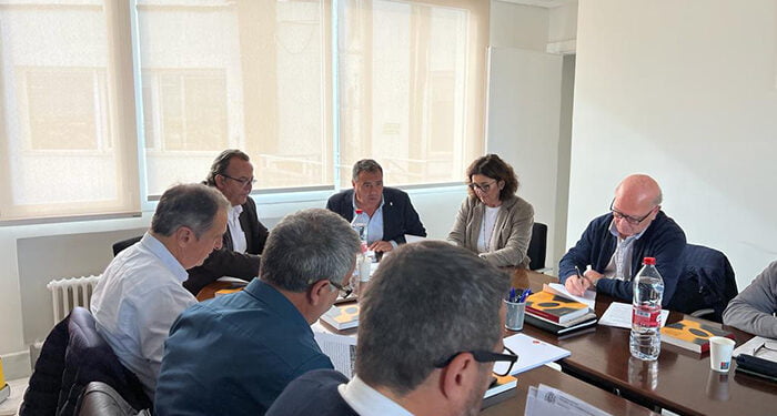 AMAC reitera su apuesta por construir un AGP como solución a la gestión de los residuos nucleares en España 1 AMAC reitera su apuesta por construir un AGP como solución a la gestión de los residuos nucleares en España