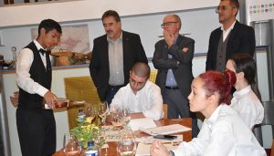 Castilla-La Mancha pone en valor sus vinos de calidad impartiendo formación especializada a los futuros hosteleros