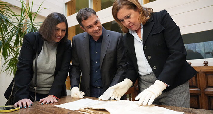 El Ayuntamiento de Cogolludo cede al Archivo Histórico de Guadalajara su fondo histórico, que contiene documentos que van desde el siglo XIII al XX