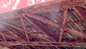 El Ayuntamiento de Guadalajara licita los trabajos de reacondicionamiento integral de la pasarela y escalera que conectan la plaza de España con el barranco del Alamín