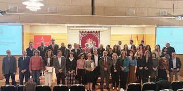 El Campus de Cuenca acoge el acto de toma de posesión de nuevo profesorado y de reconocimiento al personal con 25 años de servicio