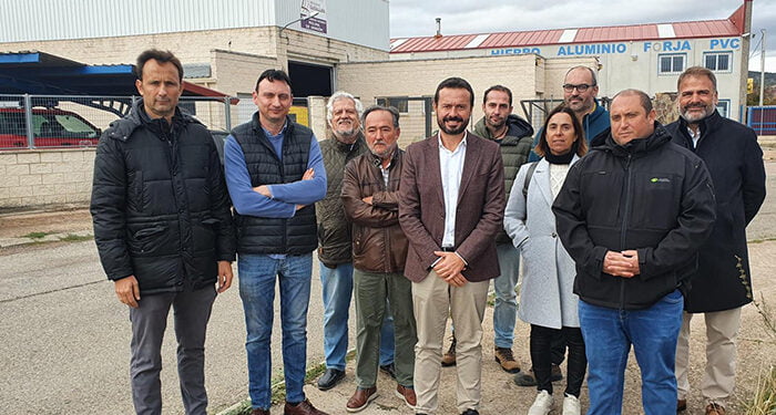 El Gobierno regional avanza en la transformación digital de sus complejos industriales impulsando el despliegue de fibra óptica en 111 nuevos polígonos