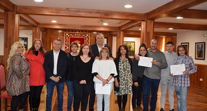 El Gobierno regional destina 100.000 euros al fomento de la empleabilidad en Tarancón beneficiando a diez personas a través del programa RECUAL 1 El Gobierno regional destina 100.000 euros al fomento de la empleabilidad en Tarancón beneficiando a diez personas a través del programa RECUAL