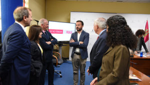 El Gobierno regional duplica el importe destinado a programas de movilidad sostenible con 17 millones de euros para financiar vehículos eléctricos y puntos de recarga