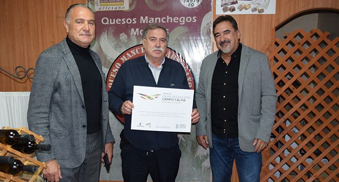 El Gobierno regional entrega un Premio Gran Selección en la categoría de plata a la empresa Quesos Morales de Tarancón por su queso ´Monte Morales´