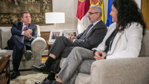 El Gobierno regional ha recibido ya más de 30 proyectos renovables como alternativa al ATC de Villar de Cañas que movilizarían 800 millones de euros y crearían 8.000 empleos