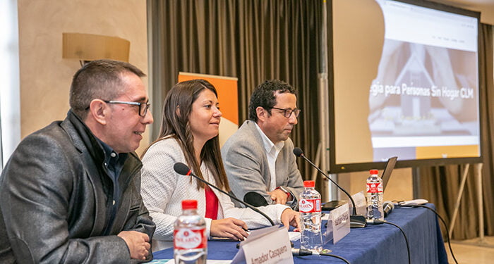 El Gobierno regional presenta su Estrategia de Atención a las Personas sin hogar de Castilla-La Mancha 1 El Gobierno regional presenta su Estrategia de Atención a las Personas sin hogar de Castilla-La Mancha