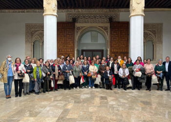 El Gobierno regional recibe en el Palacio de Fuensalida a las asociaciones de mujeres de Horcajo de Santiago y Valverde de Júcar