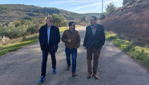El Gobierno regional se compromete a ejecutar obras de mejora del camino que une el núcleo urbano de Pastrana con la carretera CM-200