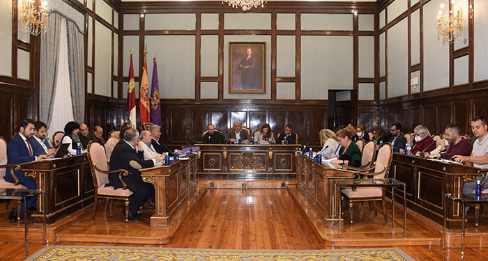 El PP en la Diputación de Guadalajara habla ya del fin de la era de José Luis Vega