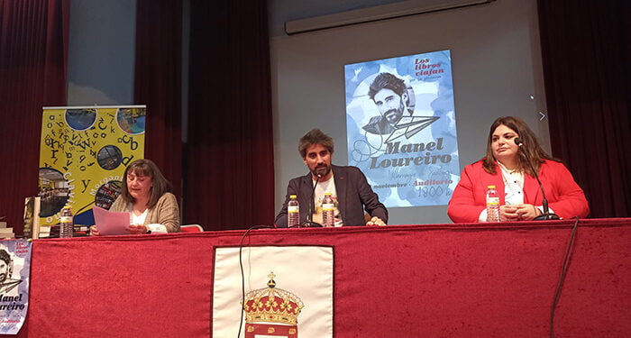 El programa Los libros viajan por la provincia llega a Villamayor de Santiago con la presentación de Manel Loureiro 1 El programa Los libros viajan por la provincia llega a Villamayor de Santiago con la presentación de Manel Loureiro