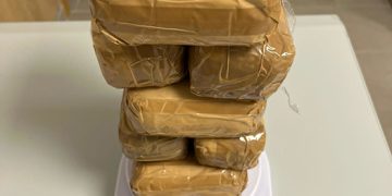 La Guardia Civil de Cuenca detiene a dos personas con más de dos kilos de hachís en Arcas