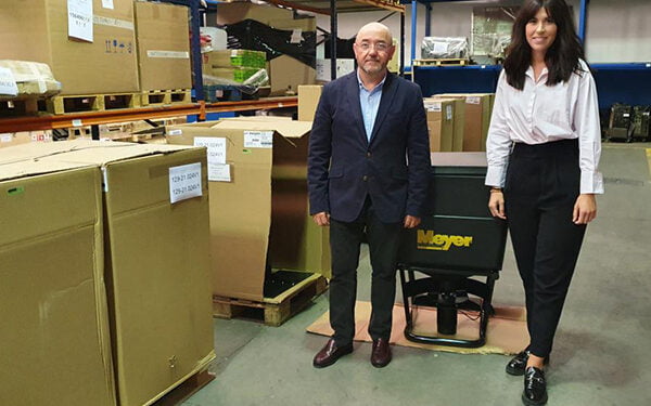 La Junta distribuye máquinas extendedoras de sal a una decena de agrupaciones de Protección Civil 1 La Junta distribuye máquinas extendedoras de sal a una decena de agrupaciones de Protección Civil