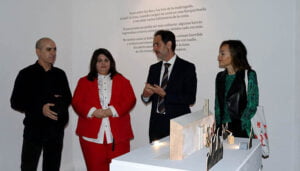 La UCLM expone en Cuenca las ilustraciones de Isidro Ferrer para una nueva edición universitaria de Frankenstein