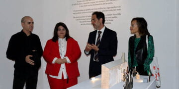 La UCLM expone en Cuenca las ilustraciones de Isidro Ferrer para una nueva edición universitaria de Frankenstein