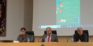 La UCLM reúne en Cuenca al escritor Joaquín Araújo, al profesor José Manuel Moreno y a la responsable de Greenpeace España para abordar el cambio climático