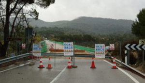 Los alcaldes trasladan al gobierno las quejas de la comarca por el cierre total del viaducto de la N-204
