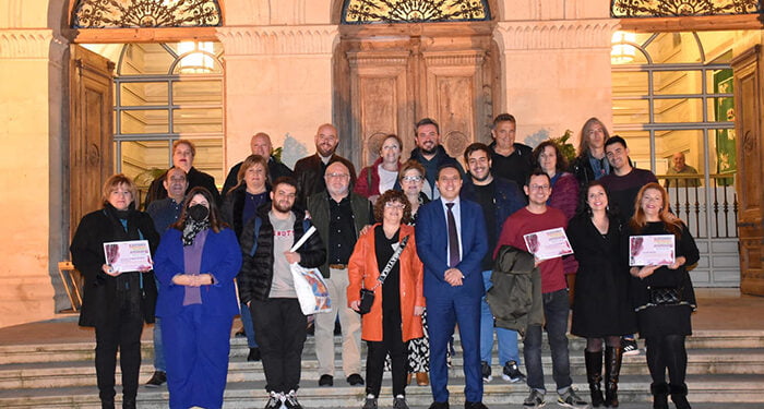 Martínez Chana ensalza el teatro aficionado como una opción de ocio que sirve para dinamizar culturalmente los pueblos 1 Martínez Chana ensalza el teatro aficionado como una opción de ocio que sirve para dinamizar culturalmente los pueblos