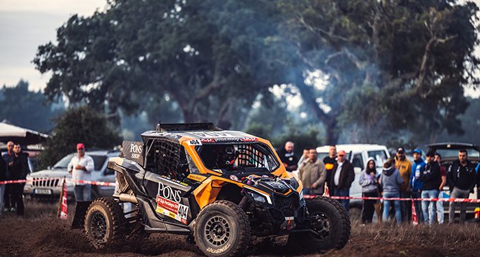 Mónica Plaza y Eduard Pons suman kilómetros y unión en la Baja Portalegre 500