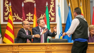 Page anuncia una “ayuda especial” para las comunidades originarias y casas regionales con motivo del 40 aniversario del Estatuto de Autonomía