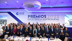 Page destaca la responsabilidad demostrada por todo el empresariado y requiere de su apoyo en el desarrollo de la región