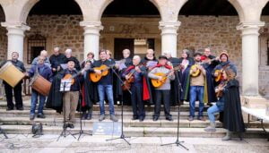 Sigüenza se vuelca para conseguir la iluminación navideña de Ferrero Rocher