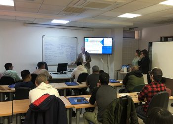 Unas veinte personas asisten a la jornada ‘Construyendo empleo’ organizada por APYMEC Unas veinte personas asisten a la jornada ‘Construyendo empleo’ organizada por APYMEC