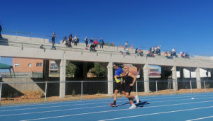Villanueva de la Torre inaugura oficialmente sus reformadas pistas de atletismo con una ‘Quedada solidaria’ de 12 horas