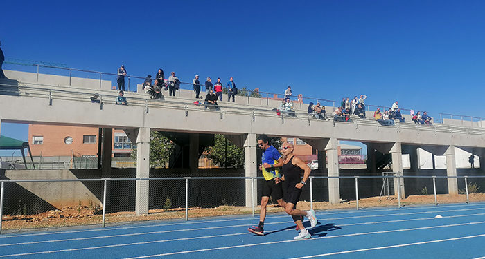 Villanueva de la Torre inaugura oficialmente sus reformadas pistas de atletismo con una ‘Quedada solidaria’ de 12 horas