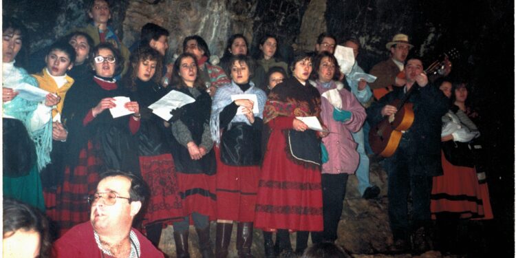 Así se armó el Belén, en Vega del Codorno, en el año 1986