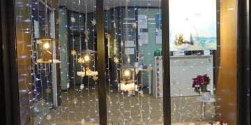 Centro Auditivo Audiotone, primer premio del V Concurso de Escaparatismo Navideño de Cuenca