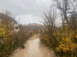 Cortada la CM-2104 entre Cuenca y Valdecabras por balsas de agua y desprendimientos de rocas