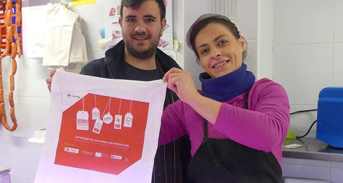 Cruz Roja Cuenca se alía con el comercio de proximidad para visibilizar que el talento de las personas nada tiene que ver con su edad, género u origen 1 Cruz Roja Cuenca se alía con el comercio de proximidad para visibilizar que el talento de las personas nada tiene que ver con su edad, género u origen